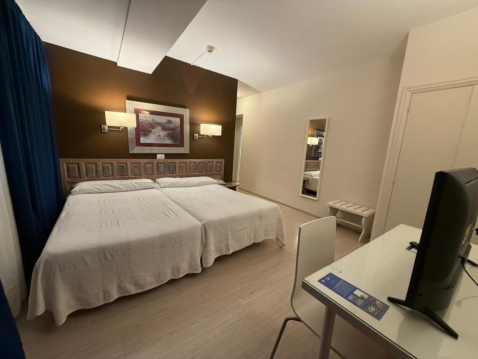 Hotel Virrey Arnedo Luaran gambar