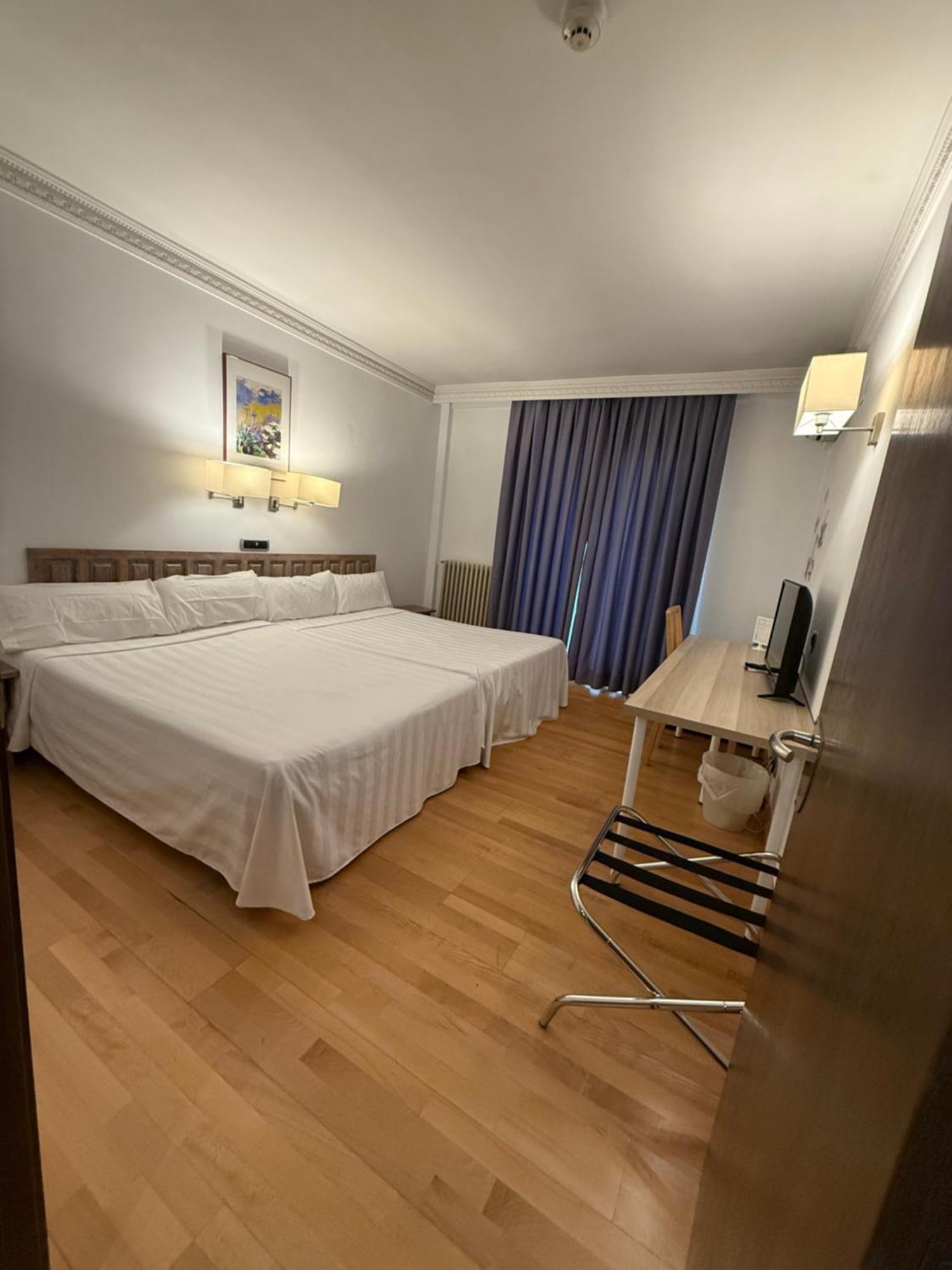 Hotel Virrey Arnedo Luaran gambar