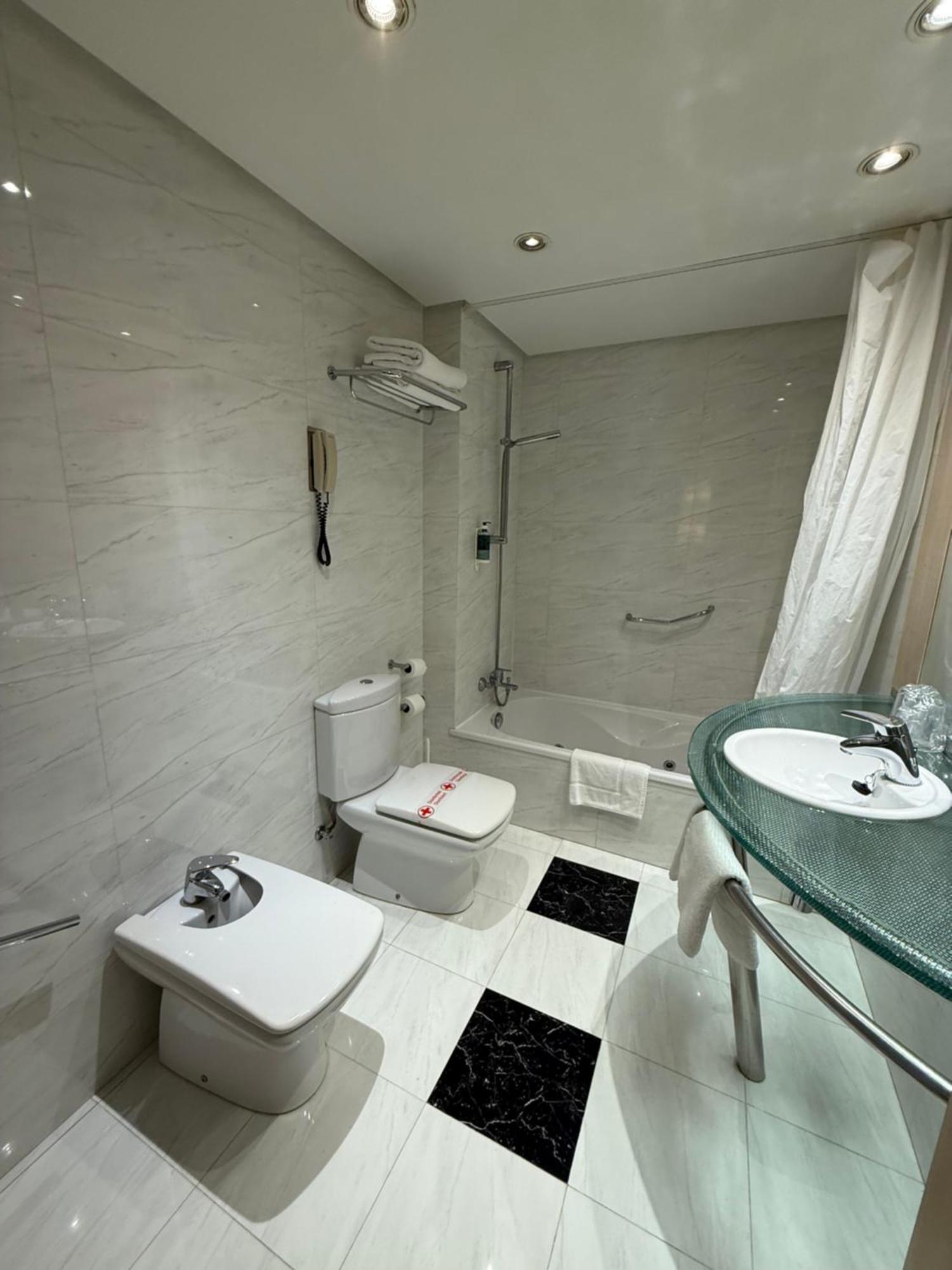 Hotel Virrey Arnedo Luaran gambar